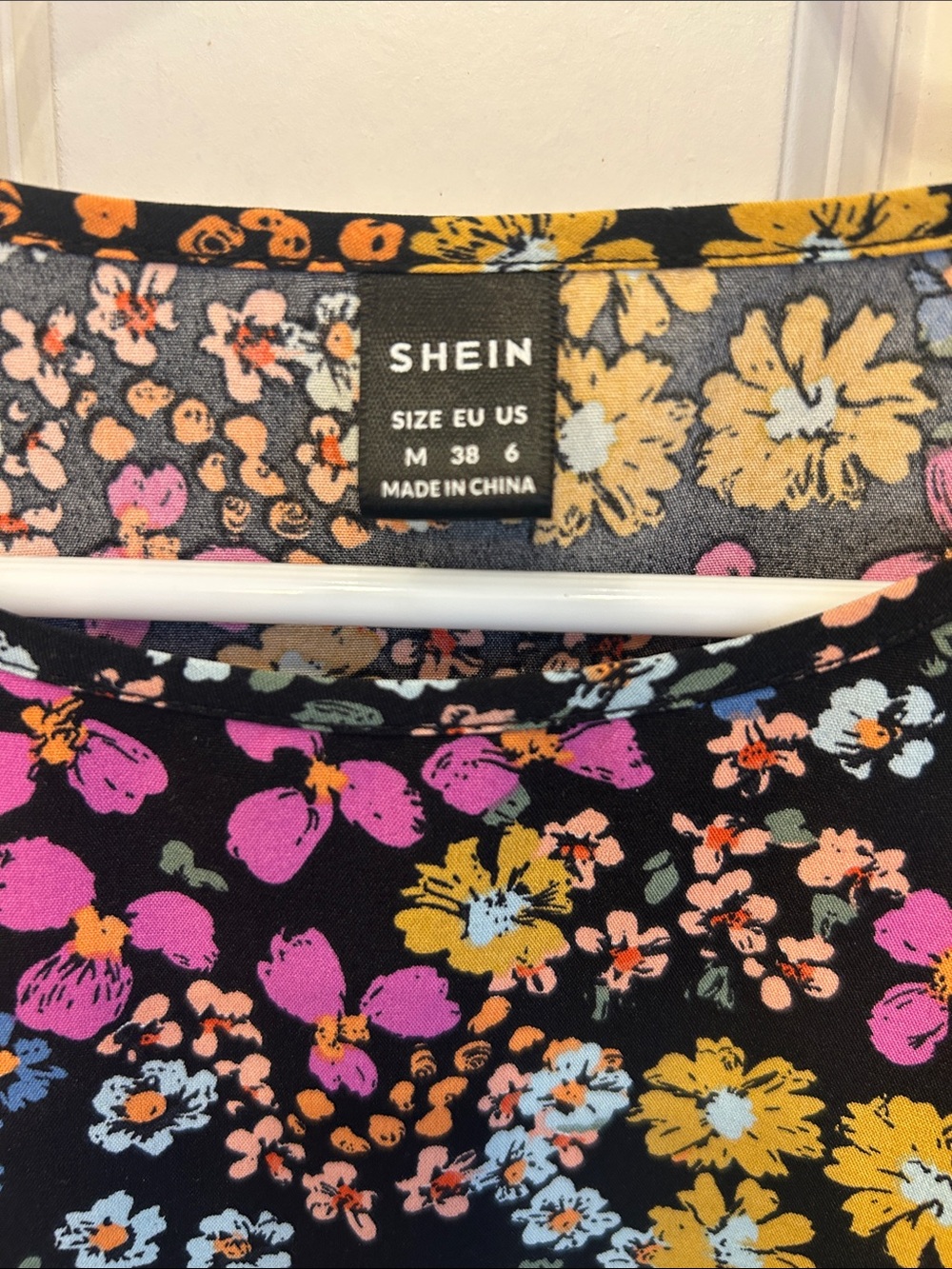 Dress Subcategory Identification - Picture 2 of 3